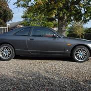 Nissan Skyline r33 GTS