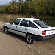 Opel Vectra 2,0i (TOTALSKADET)