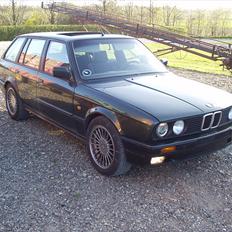 BMW E30 320i Touring - SOLGT