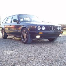 BMW E30 320i Touring - SOLGT