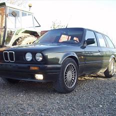 BMW E30 320i Touring - SOLGT