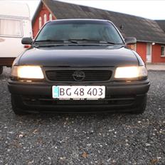 Opel Astra 1,6