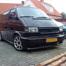 VW Transporter T4 solgt