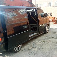 VW Transporter T4 solgt