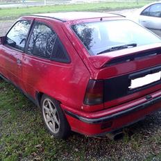 Opel kadett e 2,0 gsi 8v seh