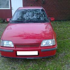 Opel kadett e 2,0 gsi 8v seh