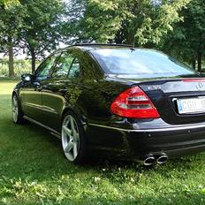 Mercedes Benz E55 ///AMG 