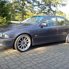 BMW 540i