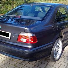 BMW 540i