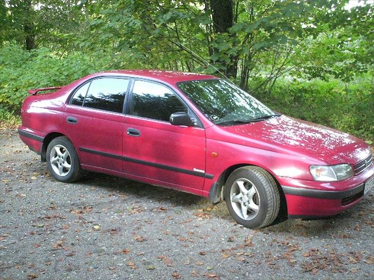 Toyota Carina e solgt billede 3