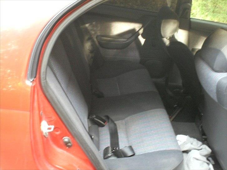 Toyota Carina e solgt billede 11