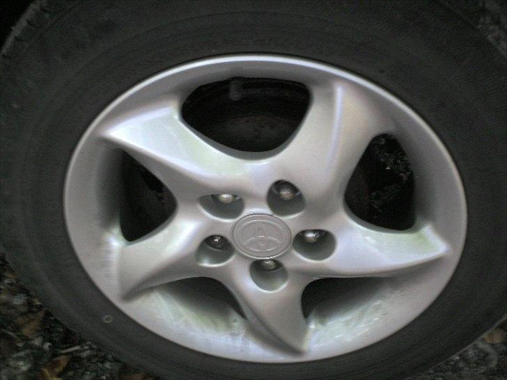 Toyota Carina e solgt billede 13