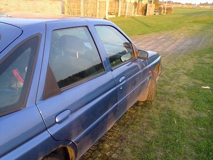 Ford Escort Solgt billede 6