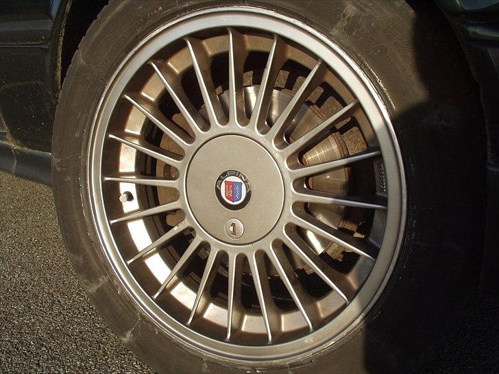 BMW E30 320i Touring - SOLGT billede 5