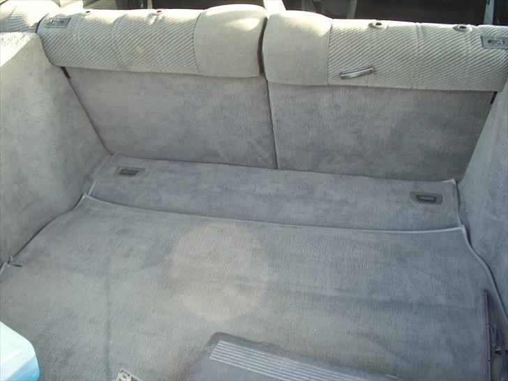 BMW E30 320i Touring - SOLGT billede 7