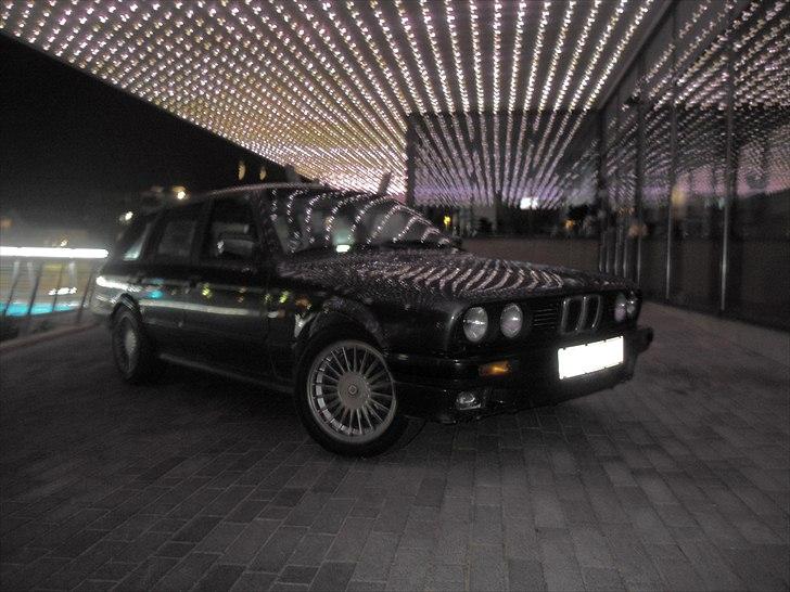 BMW E30 320i Touring - SOLGT billede 19