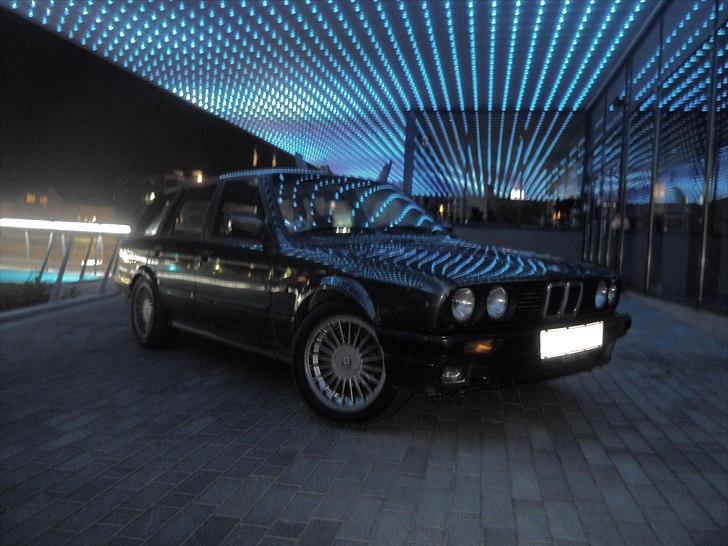 BMW E30 320i Touring - SOLGT billede 20