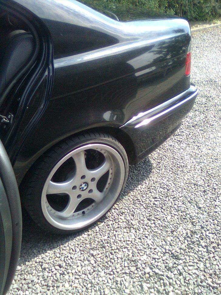 BMW e39 520  (solgt) billede 4