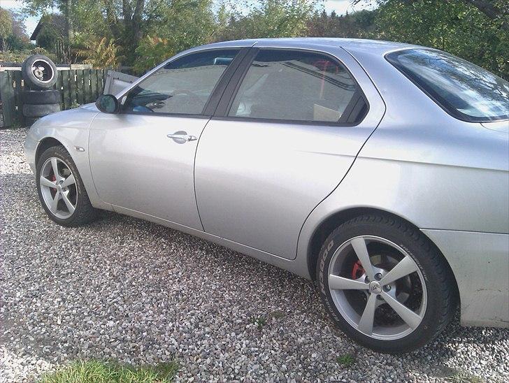 Alfa Romeo 156 2,5 v6 24v solgt billede 9