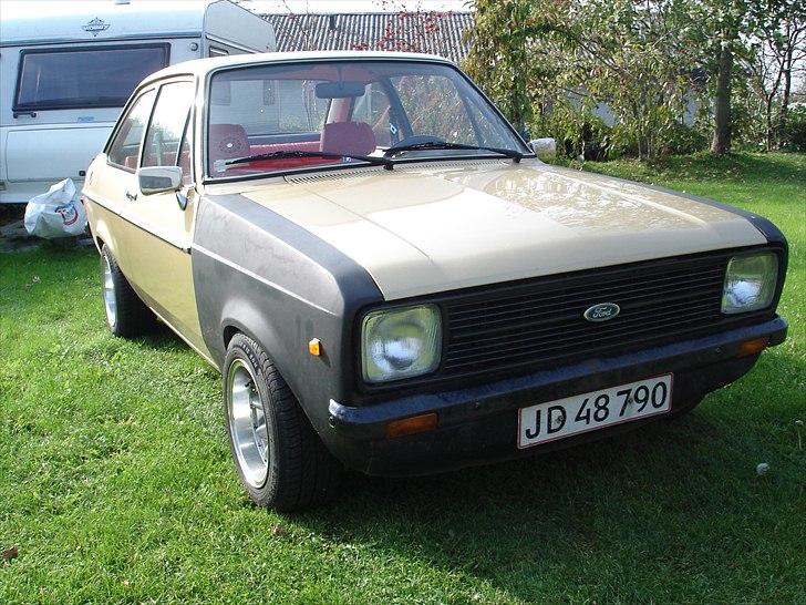 Ford Escort mk2 1,3 *SOLGT* billede 2