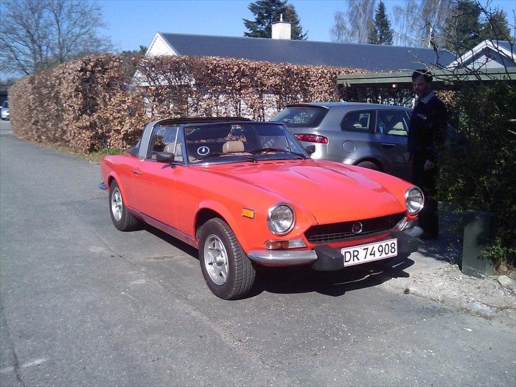 Fiat 124 sport spider billede 1