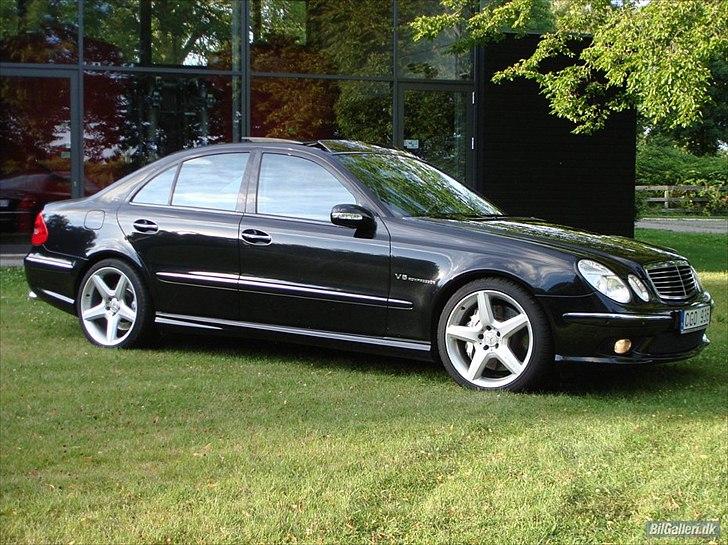 Mercedes Benz E55 ///AMG  billede 2