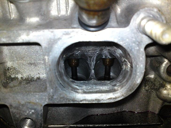 Toyota Starlet - Portet indsugningskanal billede 9