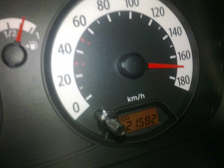 Kia Picanto 1.1 Exclusive - 14/11 2010. Topfart, mere kan jeg ikke få ud af den :-) Også okay af 65 hk... billede 19