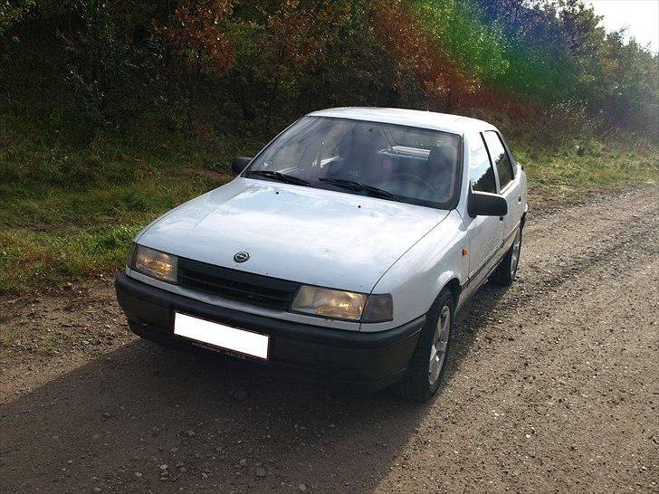 Opel Vectra 2,0i (TOTALSKADET) billede 3