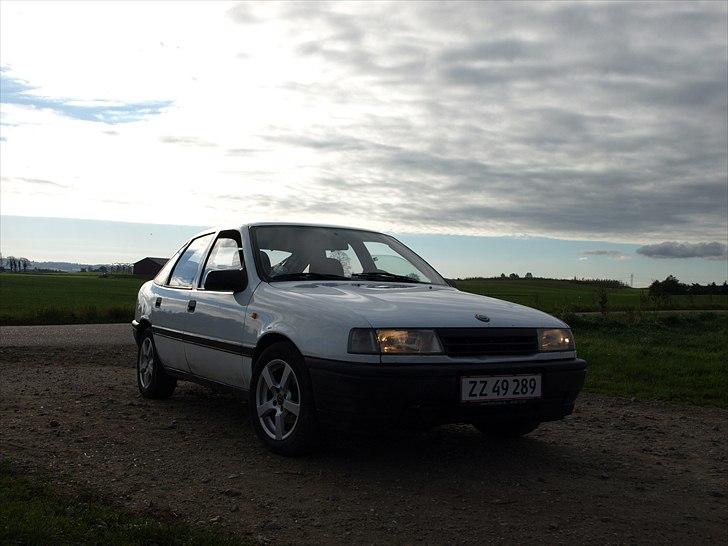 Opel Vectra 2,0i (TOTALSKADET) billede 9