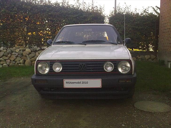 VW Golf 1.3CL Winterwagen SOLGT - masser af lygter men ikke en masse lys... tror jeg skifter dem til klarglas lygter. billede 3