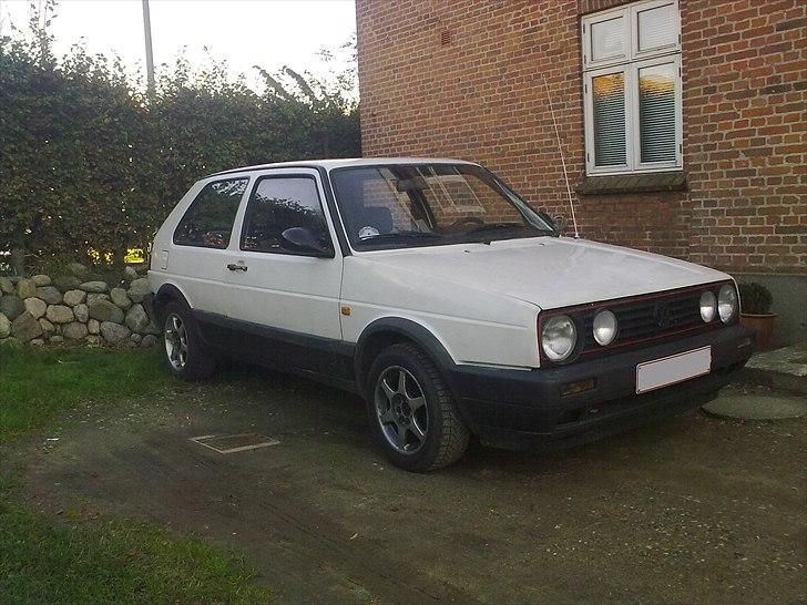 VW Golf 1.3CL Winterwagen SOLGT - farven må vel være Wolfsburg køleskabshvid. billede 4