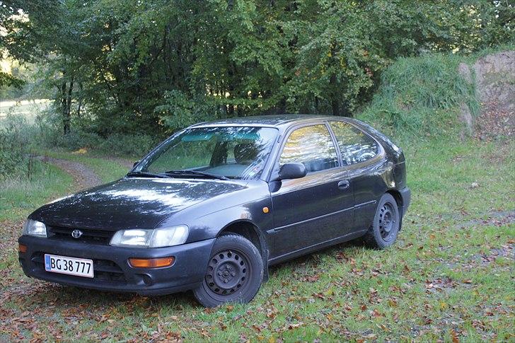 Toyota Corolla 1,6 XLI  (solgt) billede 7