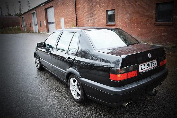 VW Vento (Solgt)  billede 13