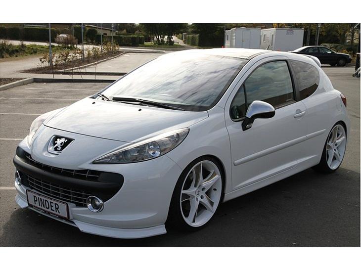 2din peugeot 207