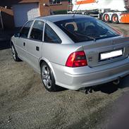 Opel Vectra B  1,8 16v  SOLGT