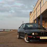 BMW M3 E30 CARBON (SOLGT)