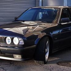 BMW E34 520i