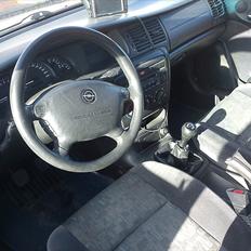 Opel Vectra B  1,8 16v  SOLGT