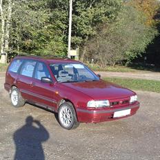 Nissan Sunny Y10 SLX (Solgt)