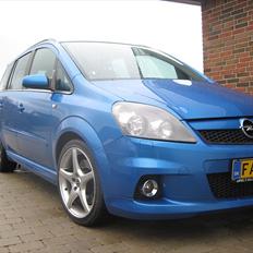 Opel Zafira B OPC