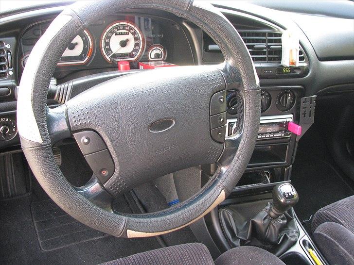 Ford Mondeo Celebration billede 17