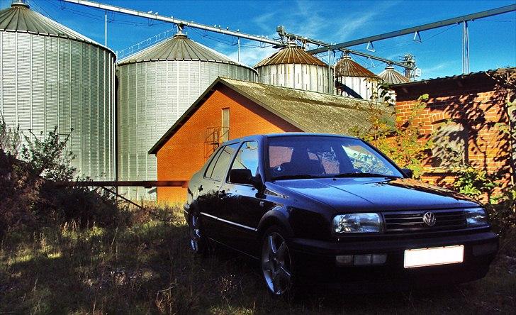 VW vento 1.8 GL solgt billede 1