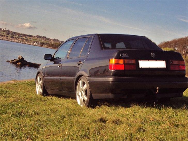 VW vento 1.8 GL solgt billede 7