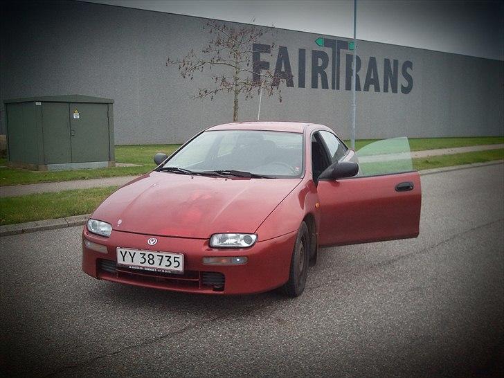 Mazda 323f ba (Solgt) billede 1