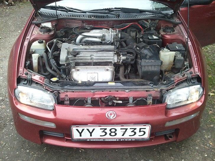 Mazda 323f ba (Solgt) billede 3