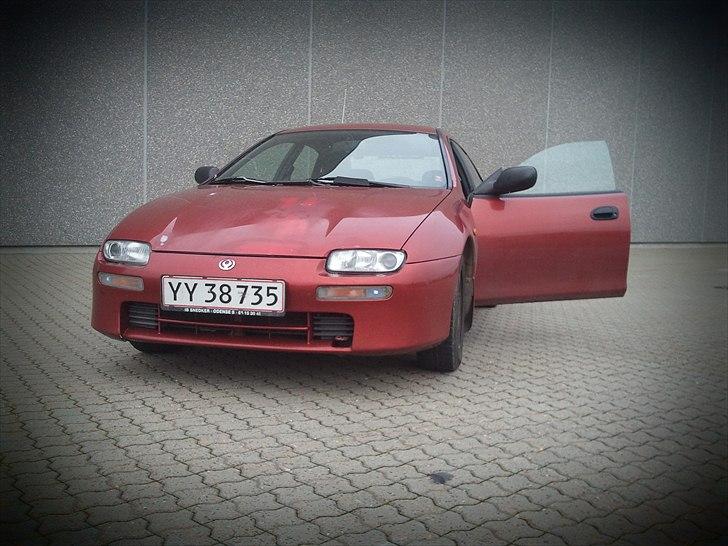 Mazda 323f ba (Solgt) billede 11