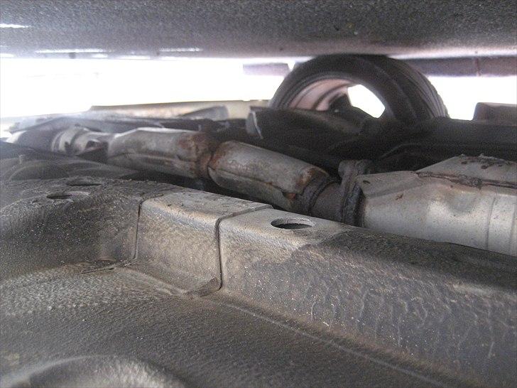 Mitsubishi Carisma (Solgt) - Undervognen er helt rust fri billede 5