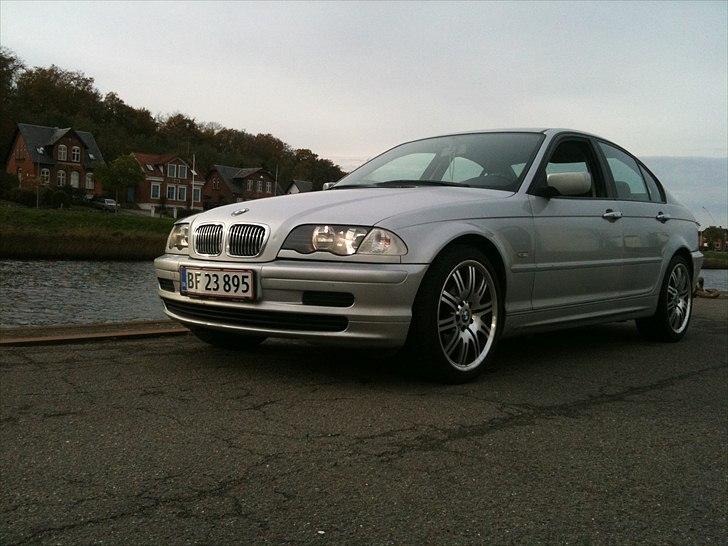 BMW 318i,  E46 T**SOLGT** billede 2