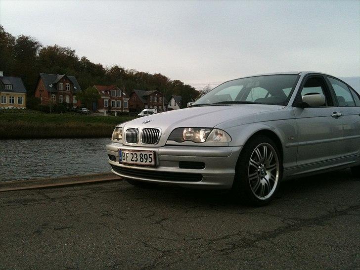 BMW 318i,  E46 T**SOLGT** billede 3